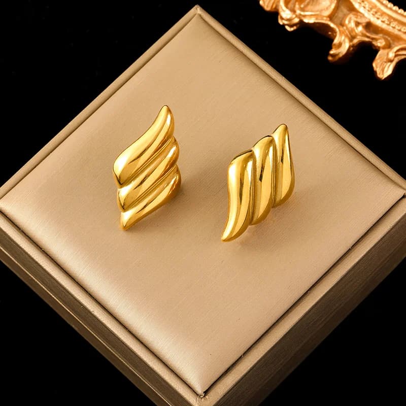 Επίχρυσα 18K Σκουλαρίκια Stud με Δημιουργικό Σχεδιασμό